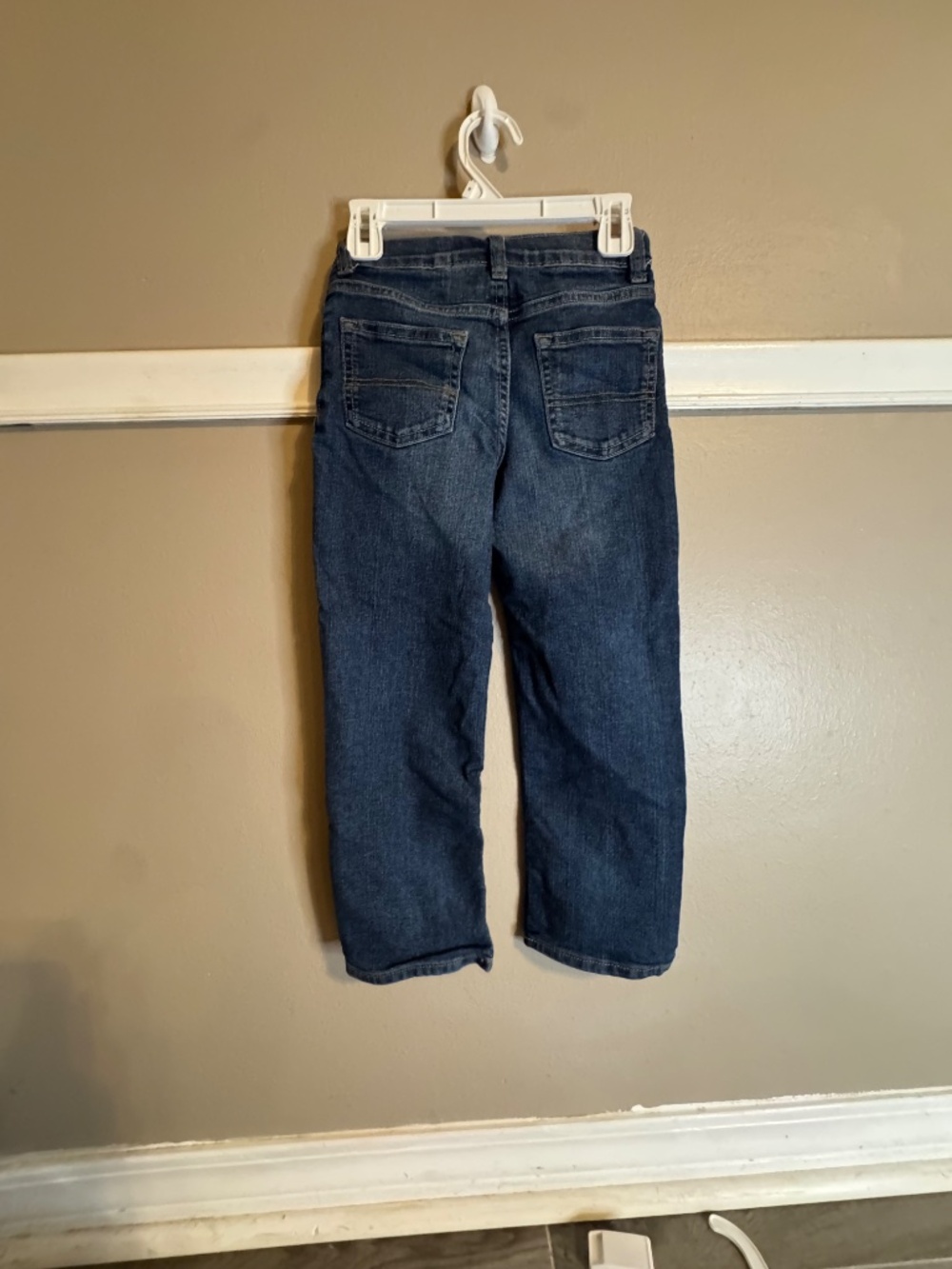 Jeans - Picture 2 of 4